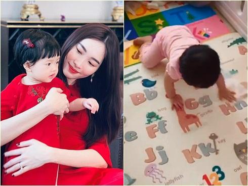 Ái nữ 1 tuổi nhà Đặng Thu Thảo bò tới bò lui lau nhà thoăn thoắt khiến ai xem cũng phải ngỡ ngàng