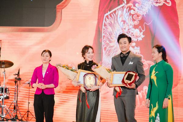 Ca sĩ Quý Bình tri ân người dân quê nhà-4