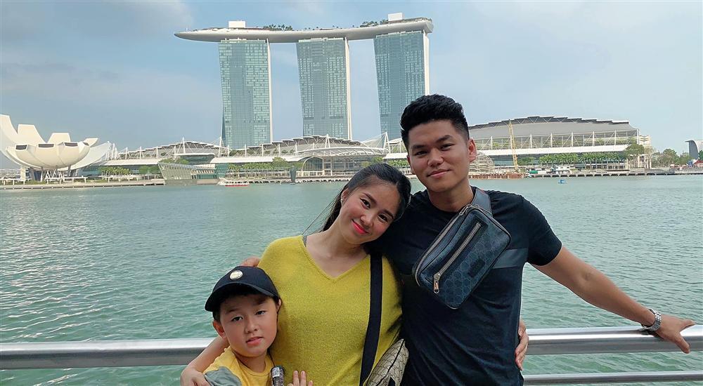 Hội chị em chia sẻ ảnh bà bầu Lê Phương thân hình phát tướng, khác biệt 180 độ-17