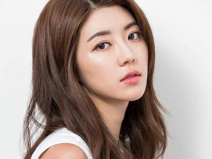 Chồng Park Han Byul thừa nhận môi giới mại dâm và biển thủ-4