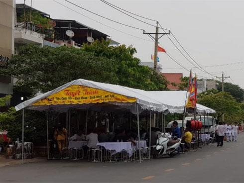 Con gái 14 tuổi đâm chết cha tại nhà riêng