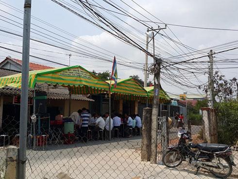 Nó chết còn mang tiếng là thằng giết người, đồ ăn cướp, nhục lắm-1