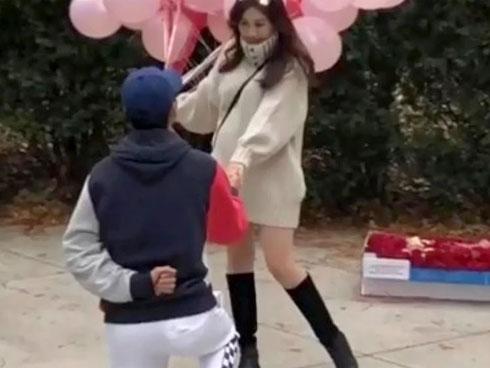 Hôn nhân chớp nhoáng của mỹ nữ cảnh nóng và chồng triệu phú-11