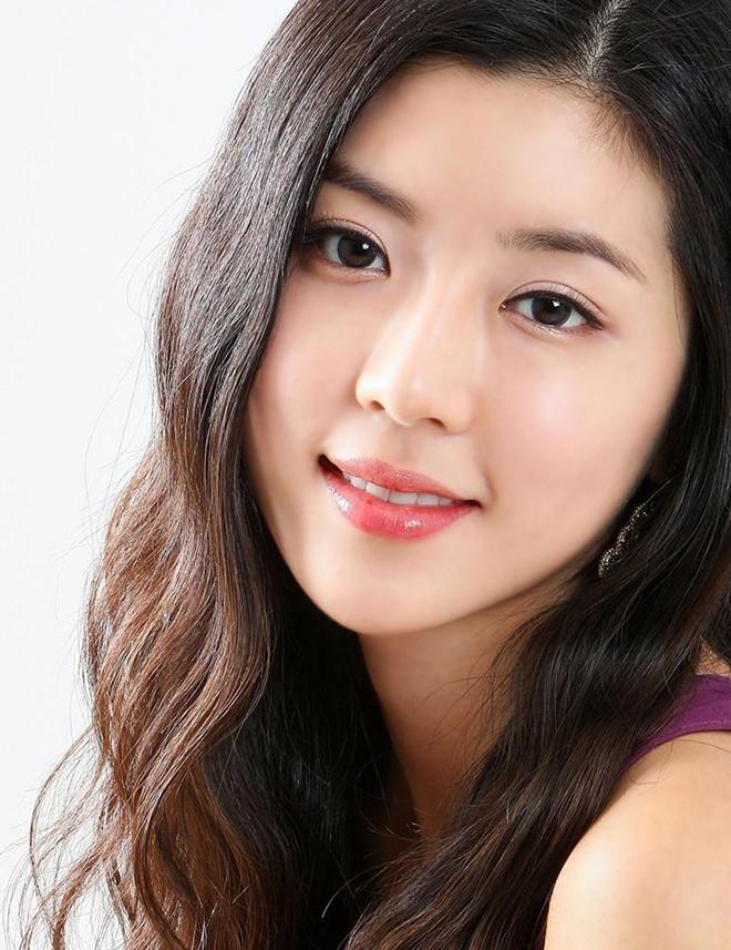 Người đẹp Hàn có cả chồng và bạn trai cũ từng dính vào án mại dâm-1