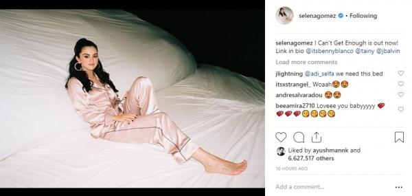 Được ca tụng là fashion icon nhưng Selena Gomez chỉ mặc vỏn vẹn một bộ đồ ngủ cho MV mới-2