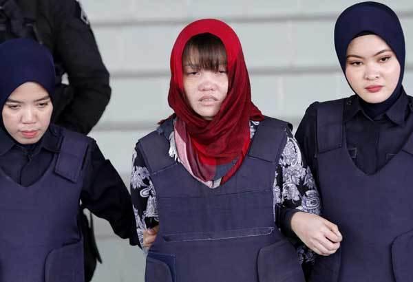 Đoàn Thị Hương hốc hác, mắt thâm quầng tới tòa án-3