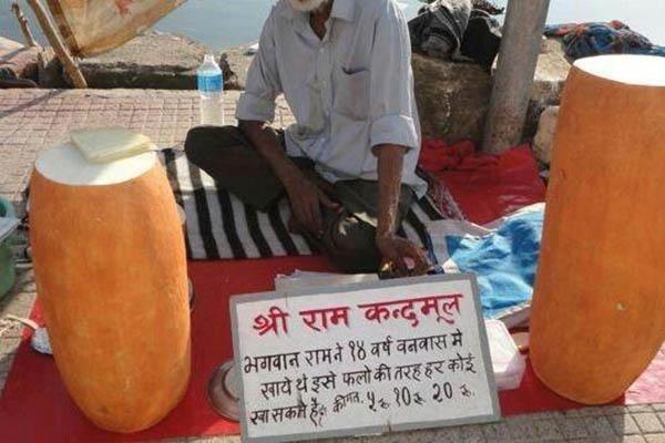 Loại củ kỳ lạ to như khúc gỗ được bán ngập tràn và cực đắt hàng trên đường phố Ấn Độ-4