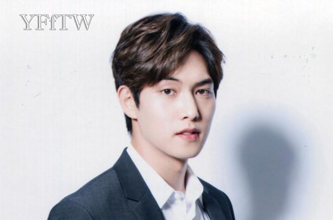 Ca sĩ trong nhóm tình dục của Seungri bị tố sàm sỡ vòng 3 của Yoona-2