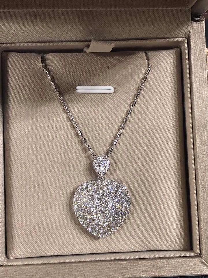 Mới kể khổ vay nặng lãi phải trả nợ nhưng Lâm Khánh Chi lại vừa khoe nhẫn kim cương 21 tỷ-7