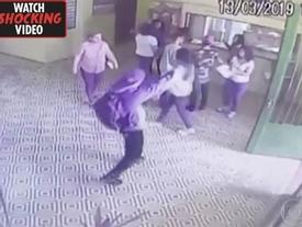 Hãi hùng cảnh cựu học sinh xả súng trong trường khiến 27 người thương vong Hãi hùng cảnh cựu học sinh xả súng trong trường khiến 27 người thương vong