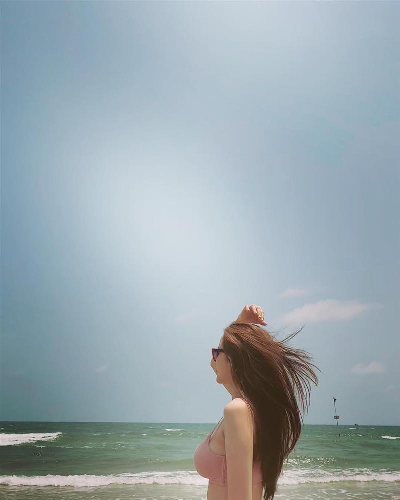 Hạ Vi tái xuất đẹp sắc sảo sau thời gian bị chê nhan sắc xuống cấp - vóc dáng héo hon-5