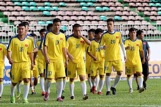 Chàng hậu vệ tranh vị trí em út điển trai của Văn Hậu tại U23-5