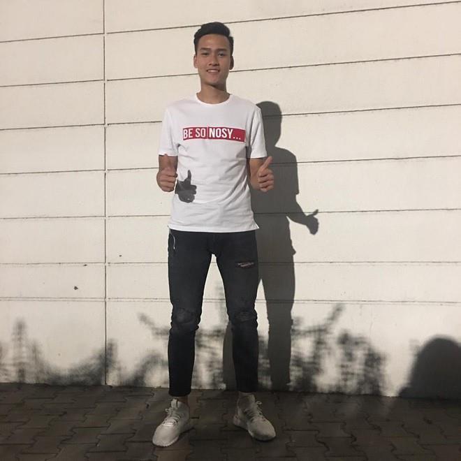 Chàng hậu vệ tranh vị trí em út điển trai của Văn Hậu tại U23-10