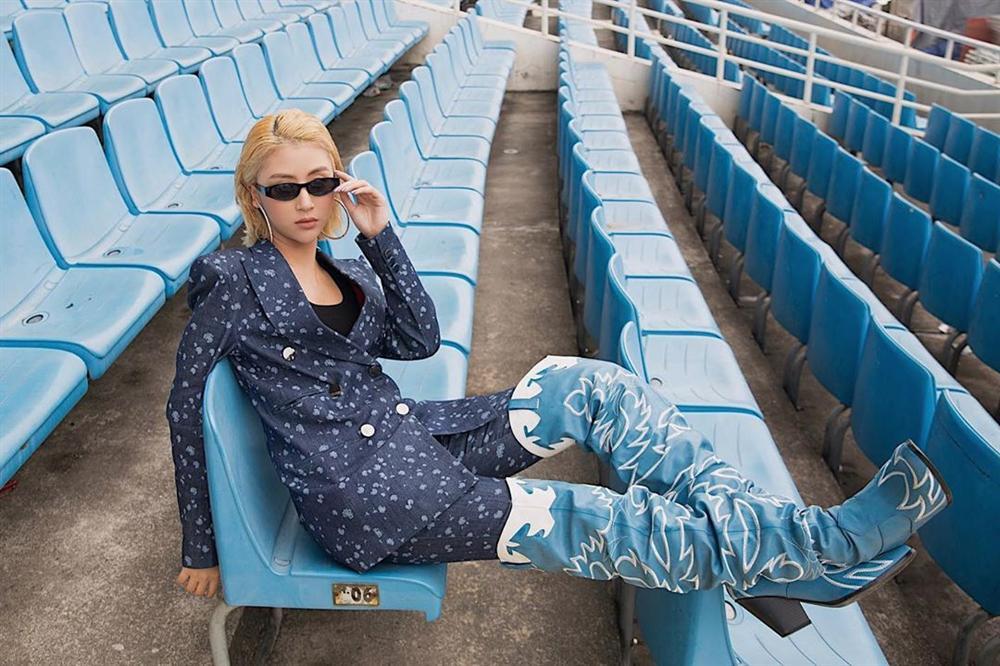 STREET STYLE GIỚI TRẺ: Jun Vũ miệt mài khoe bikini, Salim và Quỳnh Anh Shyn lại kín mít khăn với bốt-2