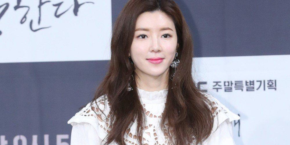 Bị chỉ trích lây vì chồng vướng bê bối mại dâm, Park Han Byul vẫn nhất quyết không từ bỏ vai diễn-1