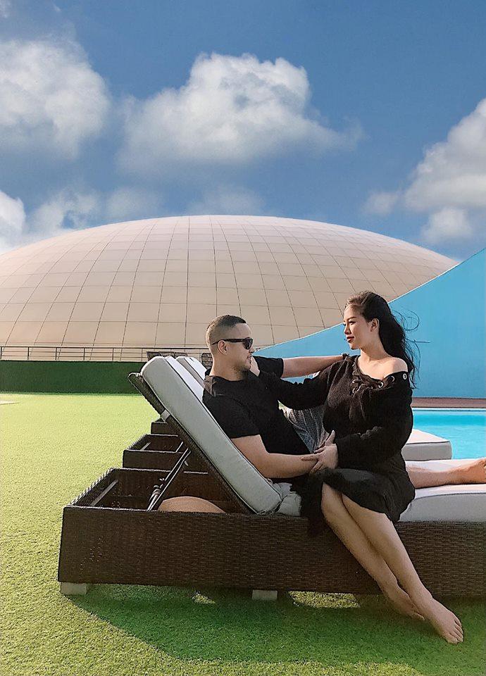 Mang thai quý tử, chị dâu ca sĩ Bảo Thy nhận được nhiều ân sủng từ ông xã Bảo Trần-3