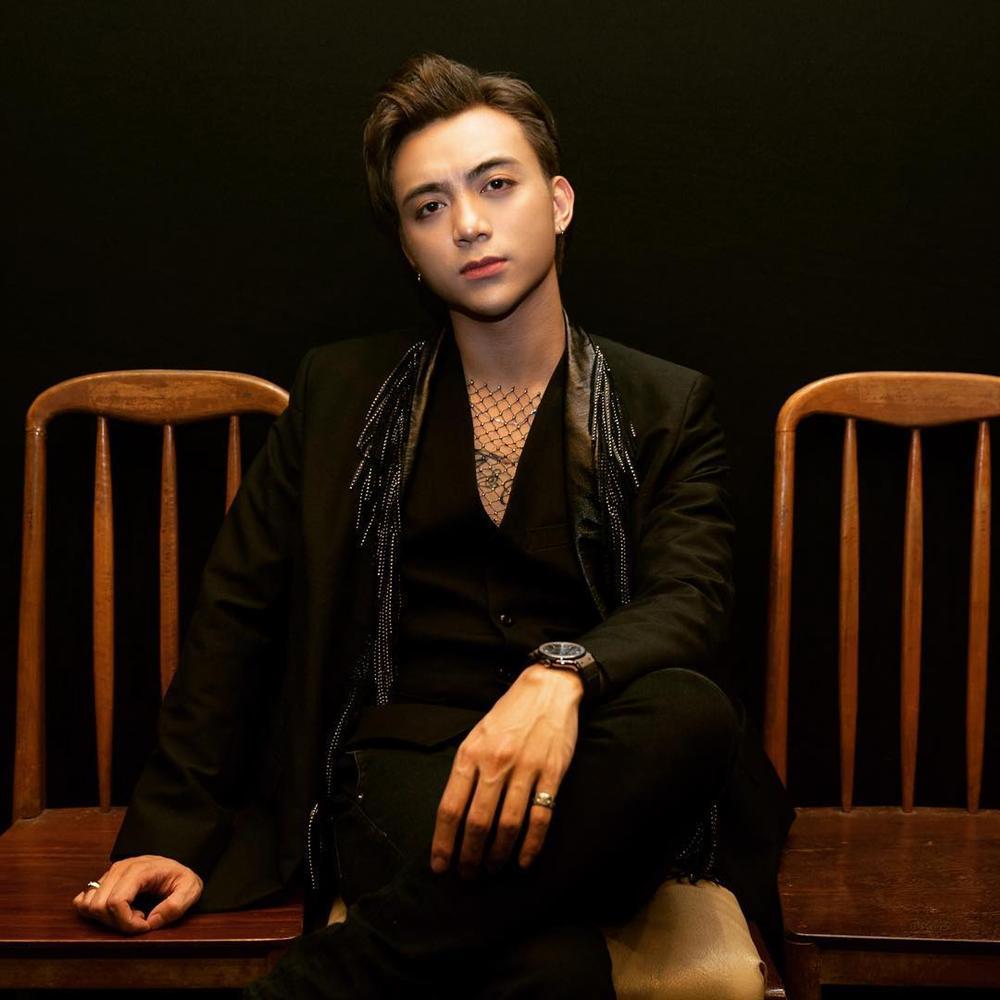 Soobin Hoàng Sơn comeback với nhan sắc tiều tụy, mặt biến dạng khiến fan trông mà kinh sau đợt ở ẩn-7