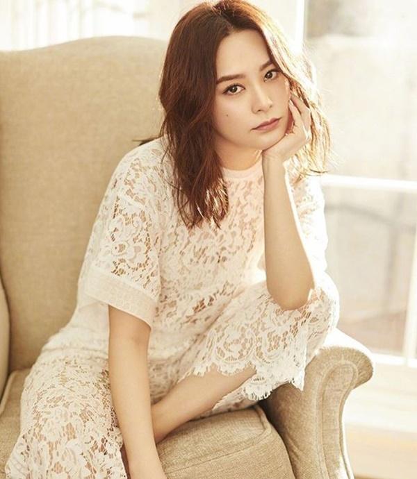 Số phận của 2 ngọc nữ điêu đứng vì scandal hư hỏng với Trần Quán Hy-12