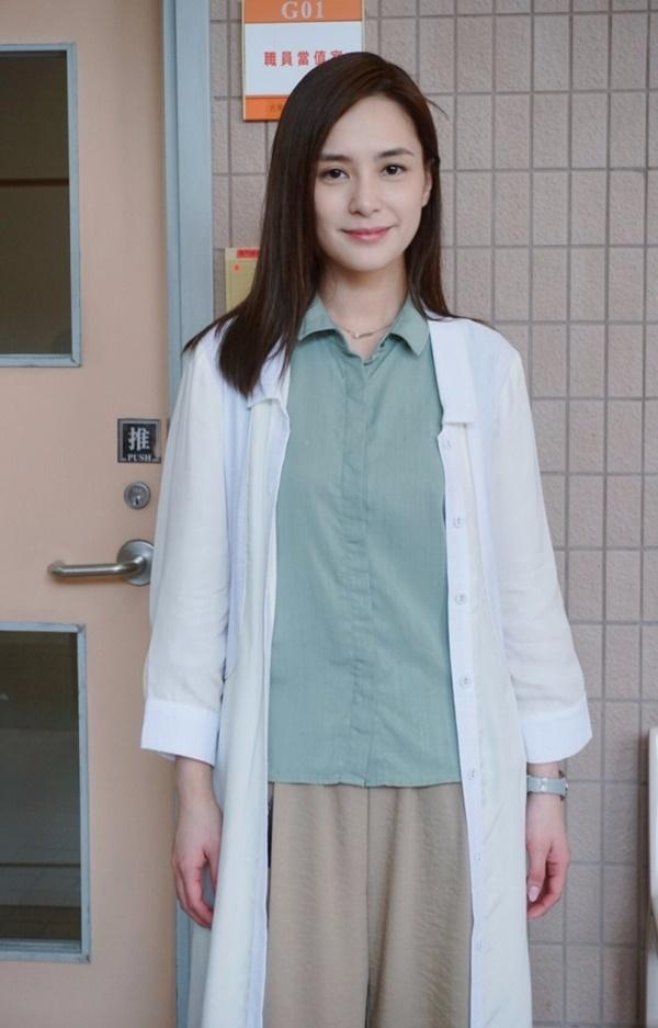 Số phận của 2 ngọc nữ điêu đứng vì scandal hư hỏng với Trần Quán Hy-13