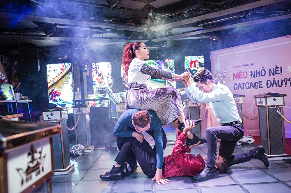 Khả Như biến fanmeeting của mình thành mini liveshow Mỹ Tâm-2