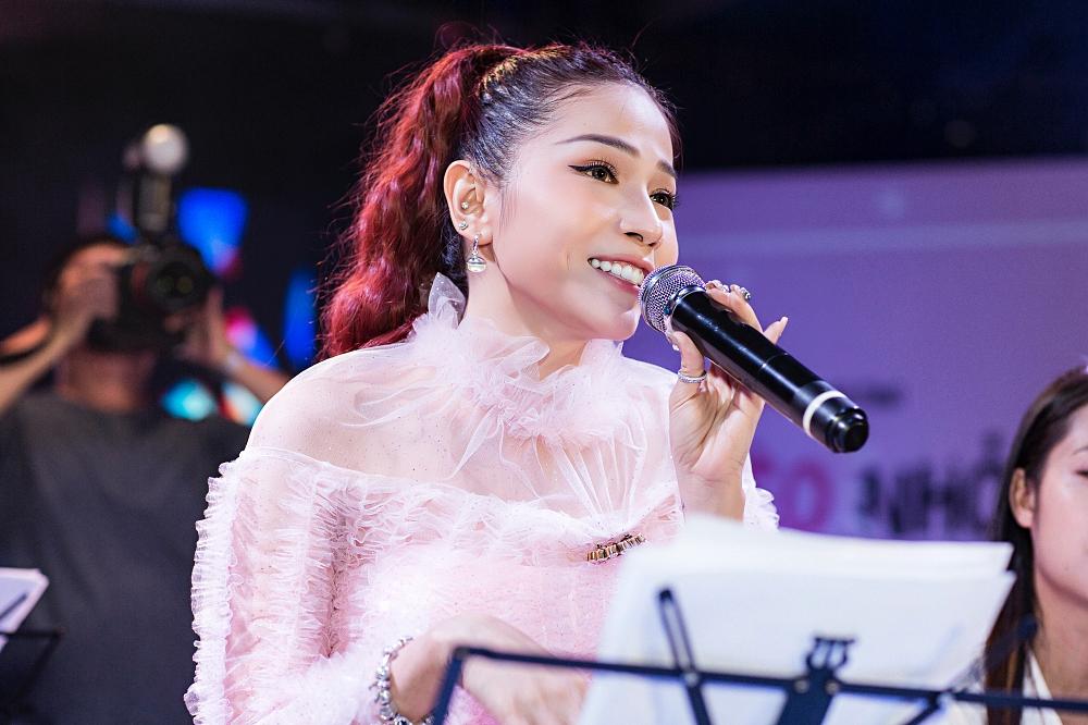 Khả Như biến fanmeeting của mình thành mini liveshow Mỹ Tâm-4