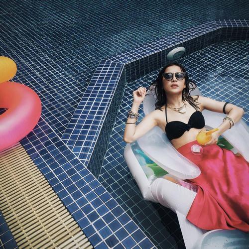 3 hot girl đốt mắt người xem khi diện bikini dù sở hữu vòng 1 khiêm tốn-9