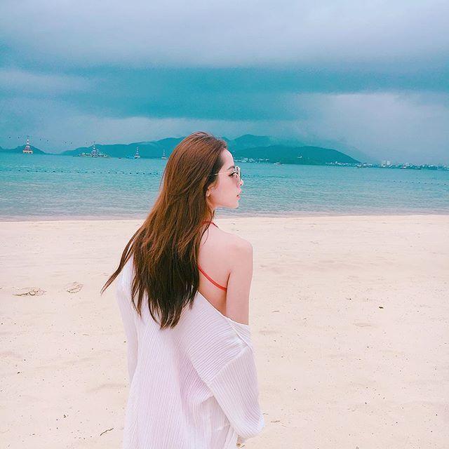 3 hot girl đốt mắt người xem khi diện bikini dù sở hữu vòng 1 khiêm tốn-12