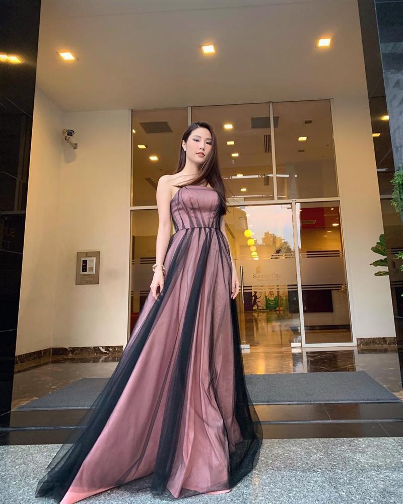 Hương Giang e ấp bên mỹ nam mắt biết cười - làn môi mê hoặc, ai nấy đều tan chảy vì họ quá đẹp đôi-4