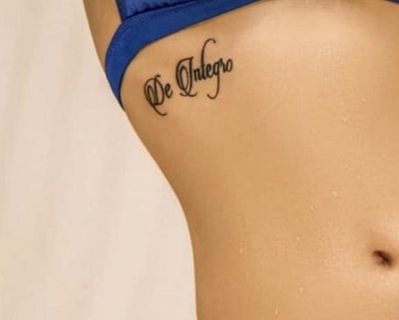 Hương Tràm chia sẻ bí kíp giảm cân nhưng điều mà fan chú ý lại là hình xăm giống của Beckham dưới vòng 1-4