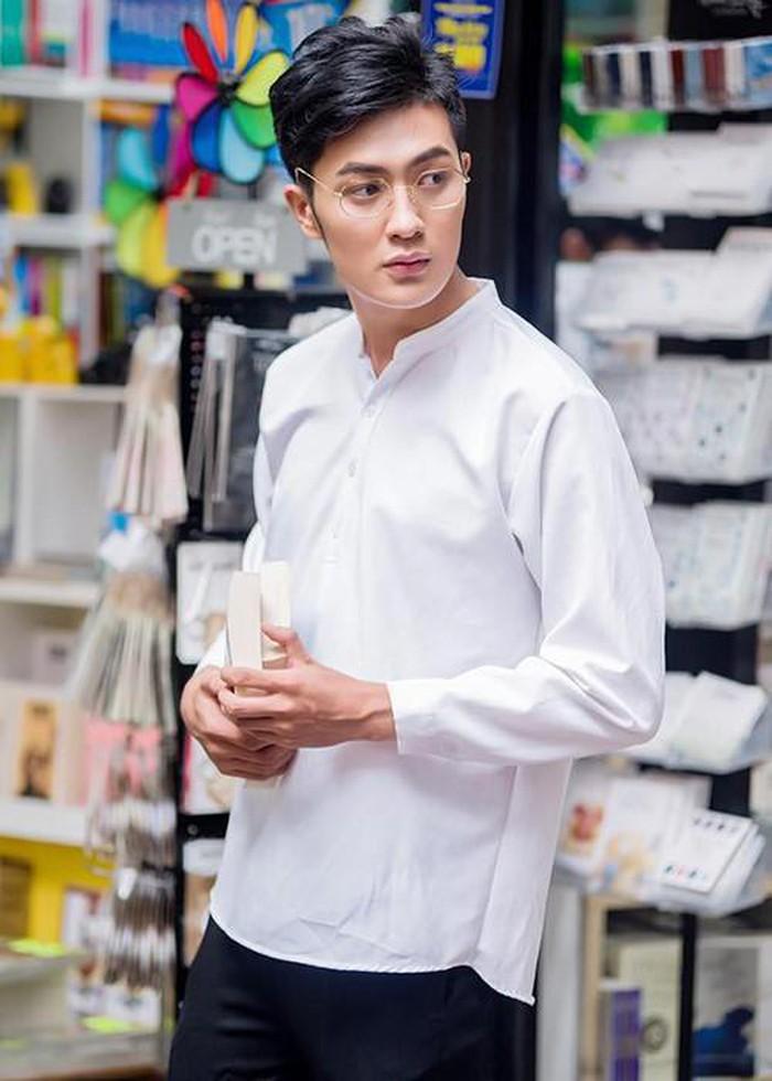 Nam phụ phim Trạng Quỳnh xin lỗi vì ủng hộ scandal của Seungri, cộng đồng mạng mỉa mai: Thánh lật bánh tráng là đây-1