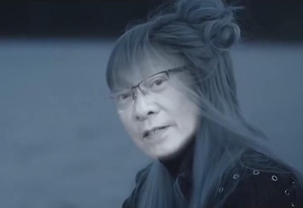 Bất ngờ được chế ảnh thành Sơn Tùng M-TP trong MV Lạc trôi, MC Lại Văn Sâm toát mồ hôi hột trên sóng truyền hình-2