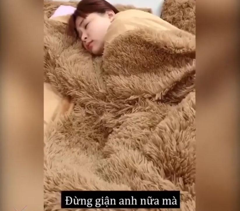 Vợ mắng chồng xối xả chỉ vì dám like share trên Facebook: Like là thích, thả tim là yêu. Đồ chồng lật mặt-1