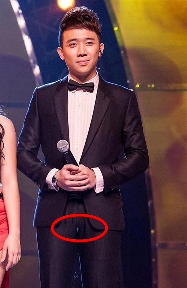 Sự cố toạc quần trớ trêu trước khán giả: Nhọ nhất là Trấn Thành, dính những 2 lần!-7