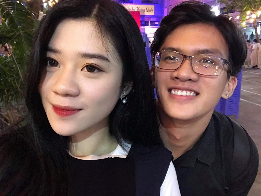 Hát hay, ngoại hình lại cực phẩm nhưng mối quan hệ của cặp nam nữ này mới khiến hội FA hụt hẫng-3