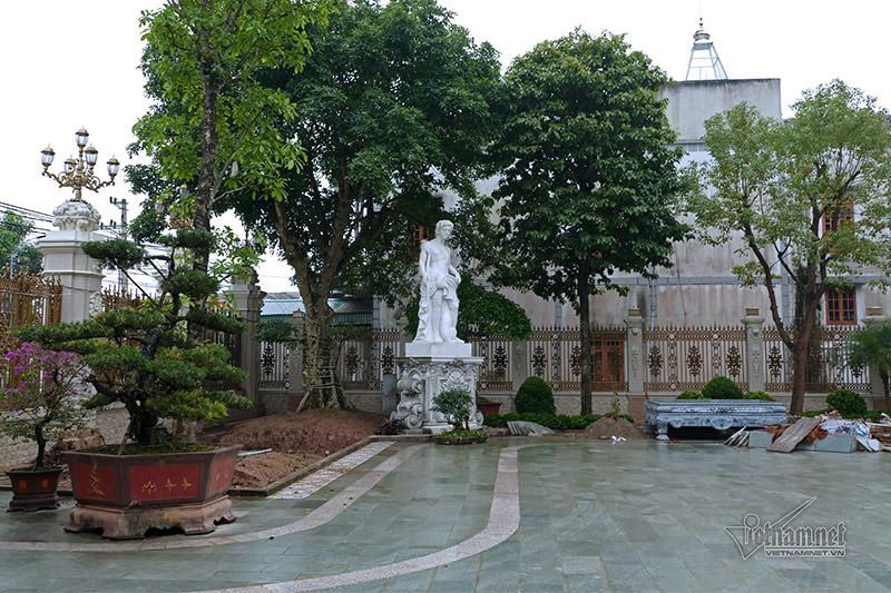 Choáng ngợp lâu đài gần 50 tỷ, xây suốt 9 năm của tỷ phú Nam Định-8