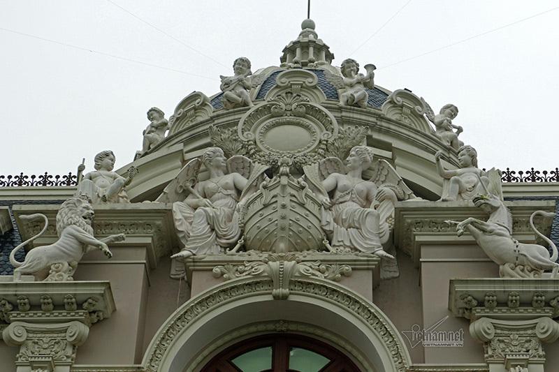 Choáng ngợp lâu đài gần 50 tỷ, xây suốt 9 năm của tỷ phú Nam Định-9