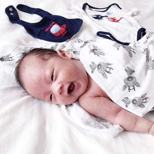 Mới tròn 3 tuổi nhưng có ai ngờ con trai Ly Kute đã cao lớn phổng phao còn đáng yêu không tưởng-1