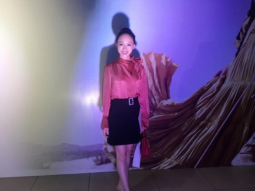 Hoa hậu Trương Hồ Phương Nga bất ngờ làm vedette tái xuất showbiz Việt-1
