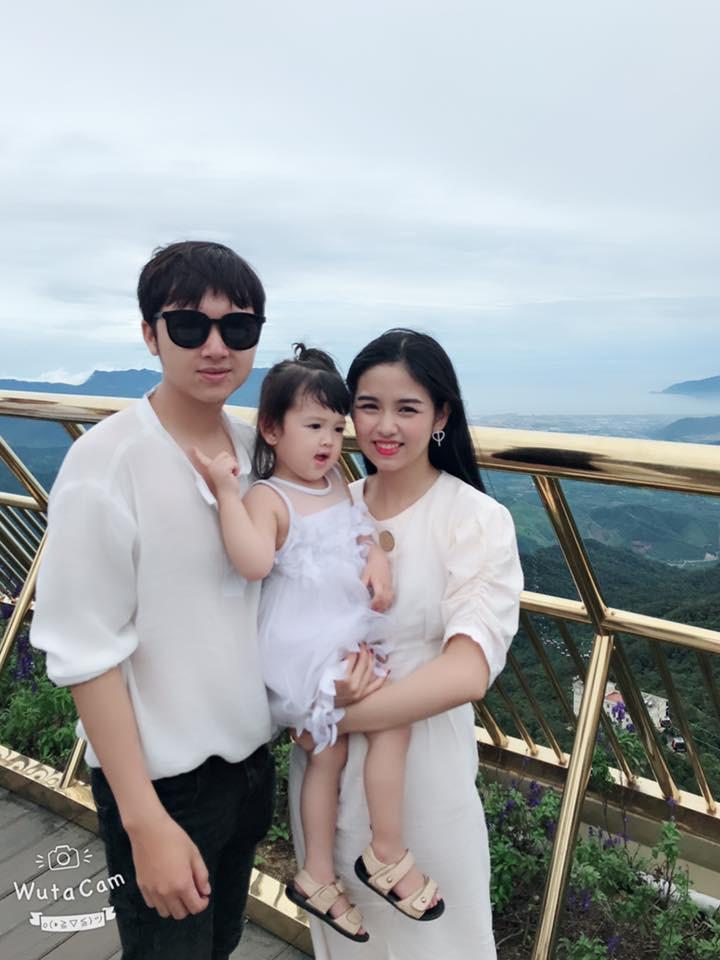 Có em rể ngoại hình cực phẩm, Nhã Phương còn gây chú ý khi em dâu út cũng xinh hết phần thiên hạ-2