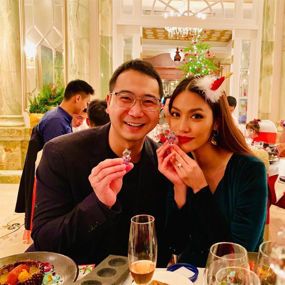 Được Lan Khuê hỏi thăm khi đang bực bội, chồng đại gia thay đổi cảm xúc 180 độ với lời nịnh vợ không thể ngọt hơn-4