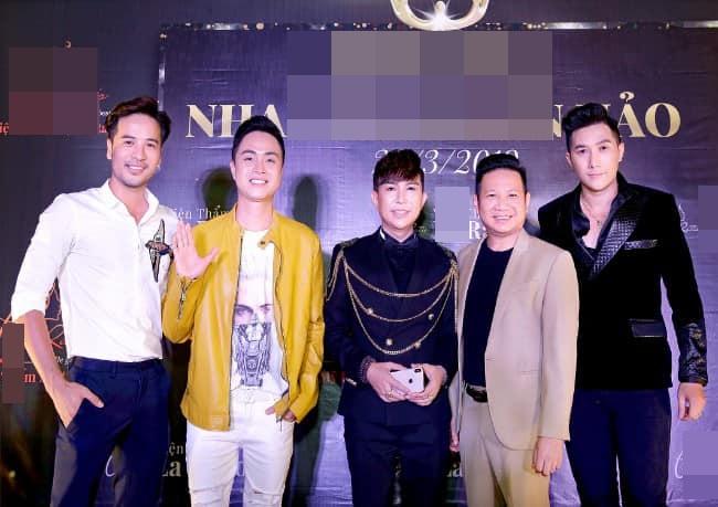 ĐỐ NHẬN RA Long Nhật với mặt tiền đơ như tượng sáp sau loạt tin đồn phẫu thuật chuyển giới-3