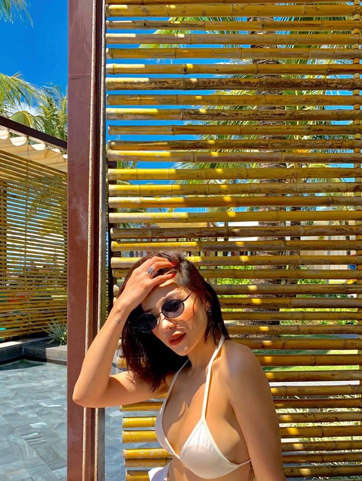 Lưu Đê Ly thả thính cuối năm lấy chồng nhưng antifan chỉ tập trung vào chiếc cằm lệch sang 1 bên như quả xoài-5