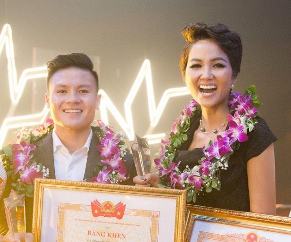 Dân mạng phán Quang Hải - HHen Niê có tướng phu thê, thực tế họ giống nhau tới cỡ nào khi mặt đối mặt?-7