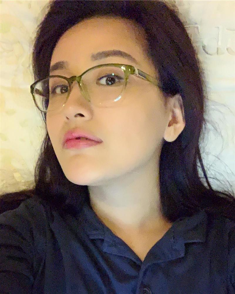 Chia sẻ bí quyết làm đẹp, Hồ Ngọc Hà để lộ nhược điểm không thể che trên gương mặt-6