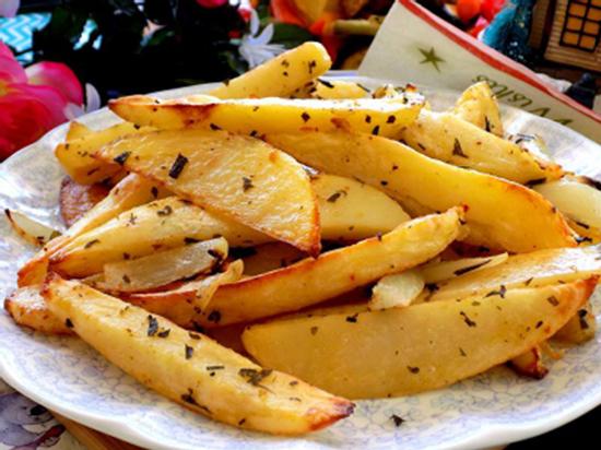 4 cách làm khoai tây nướng giòn rụm, ngon gấp nhiều lần snack đóng gói