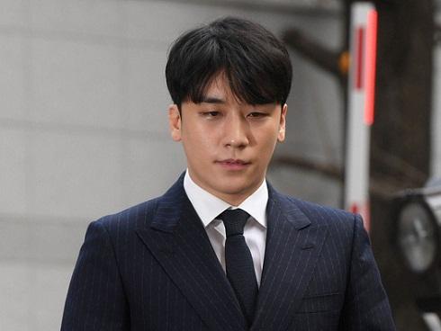 Seungri thừa nhận tội danh đầu tiên trong hàng loạt cáo buộc