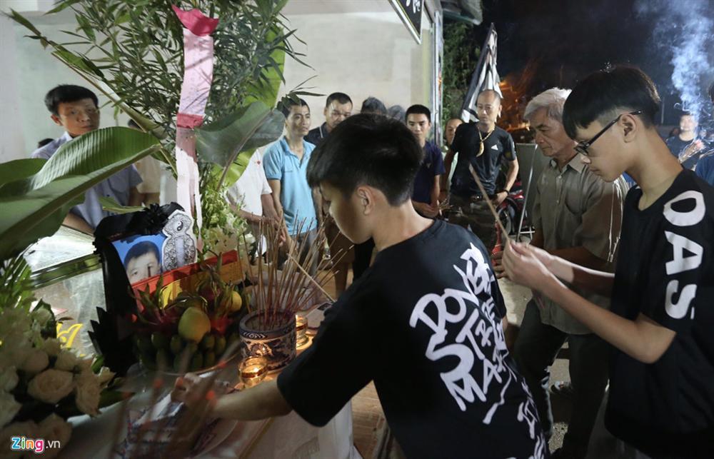 Trắng đêm lo hậu sự ở xóm nhỏ có 8 học sinh chết đuối-5