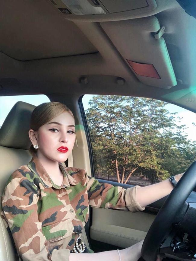 Diễn viên Campuchia đổi đời thành đại gia sau 2 năm bị cấm diễn vì mặc hở-4