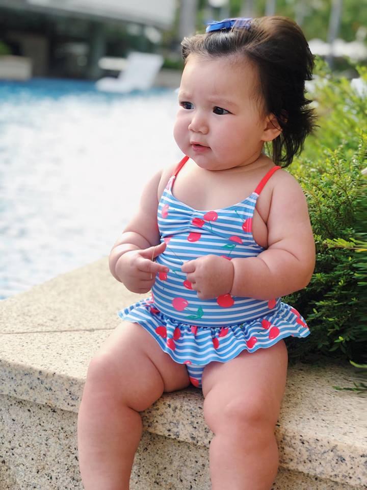 Ái nữ lai nhà siêu mẫu Hà Anh khiến dân mạng thích mê với loạt biểu cảm cưng muốn xỉu-12