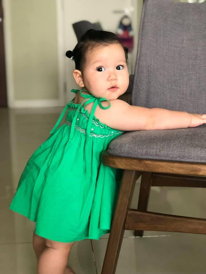 Ái nữ lai nhà siêu mẫu Hà Anh khiến dân mạng thích mê với loạt biểu cảm cưng muốn xỉu-10